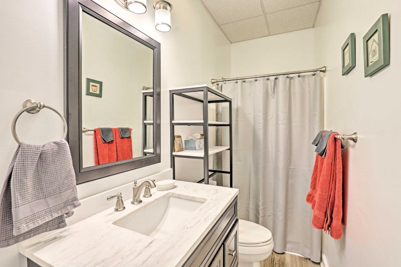 Asheville Mountain Getaway With Patio And Koi Pond! Eksteriør bilde