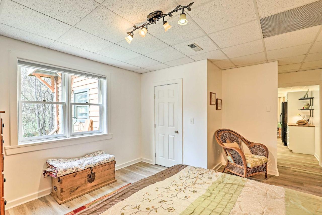 Asheville Mountain Getaway With Patio And Koi Pond! Eksteriør bilde